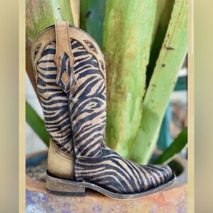 Corral Women’s Western Zebra Boots Style C3859 - Size 9.5